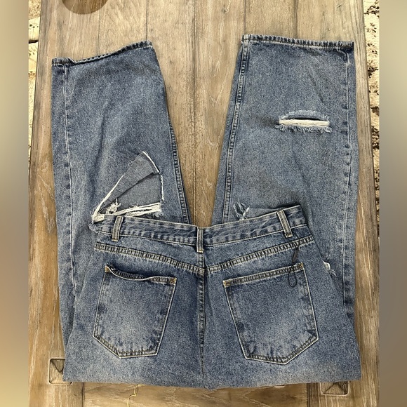 Pretty Little Things Jeans - Picture 6 of 11